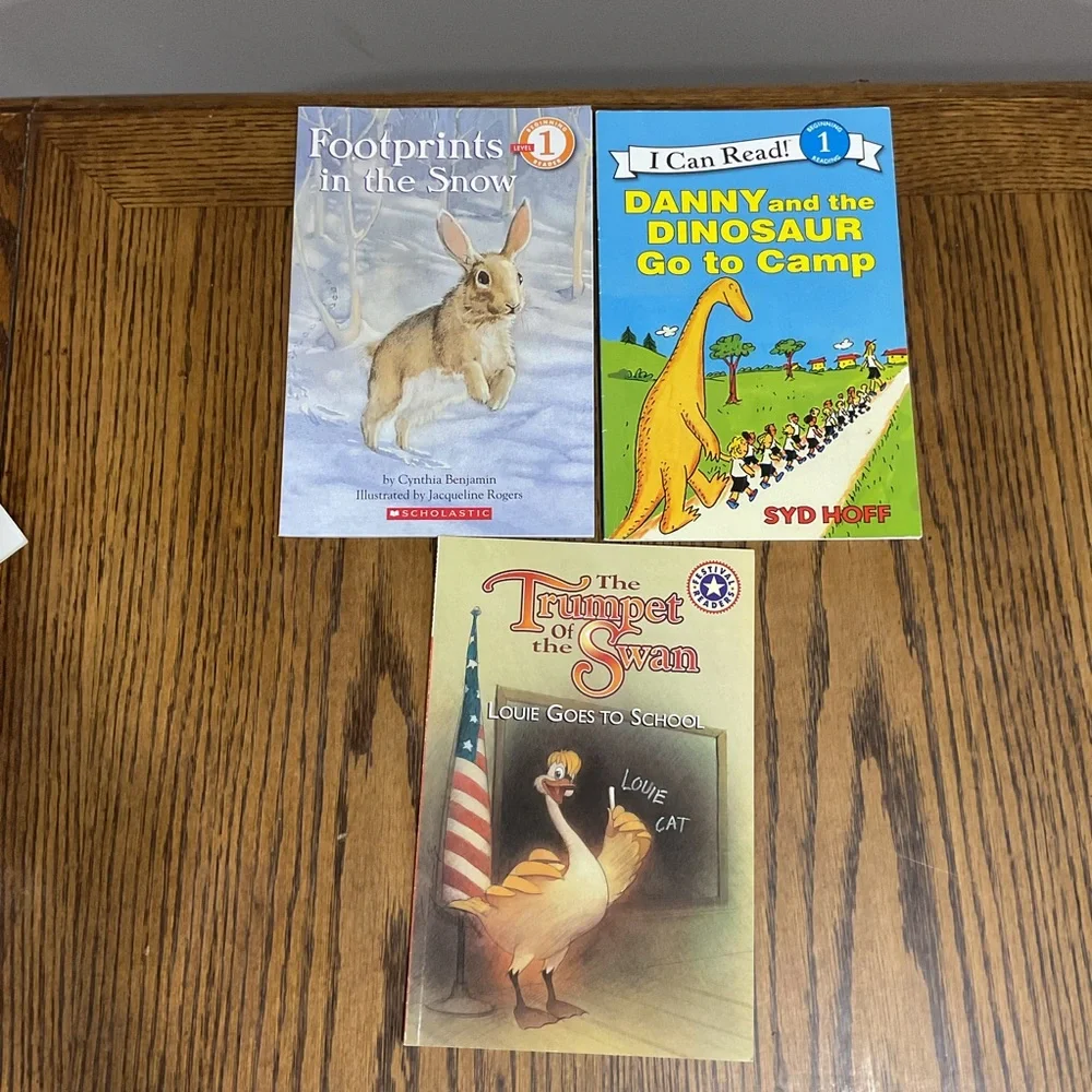 12 Storybook Readers Level 1